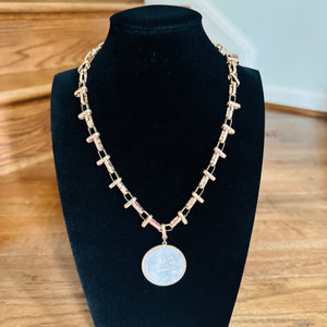 White - Mother of Pearl Necklace