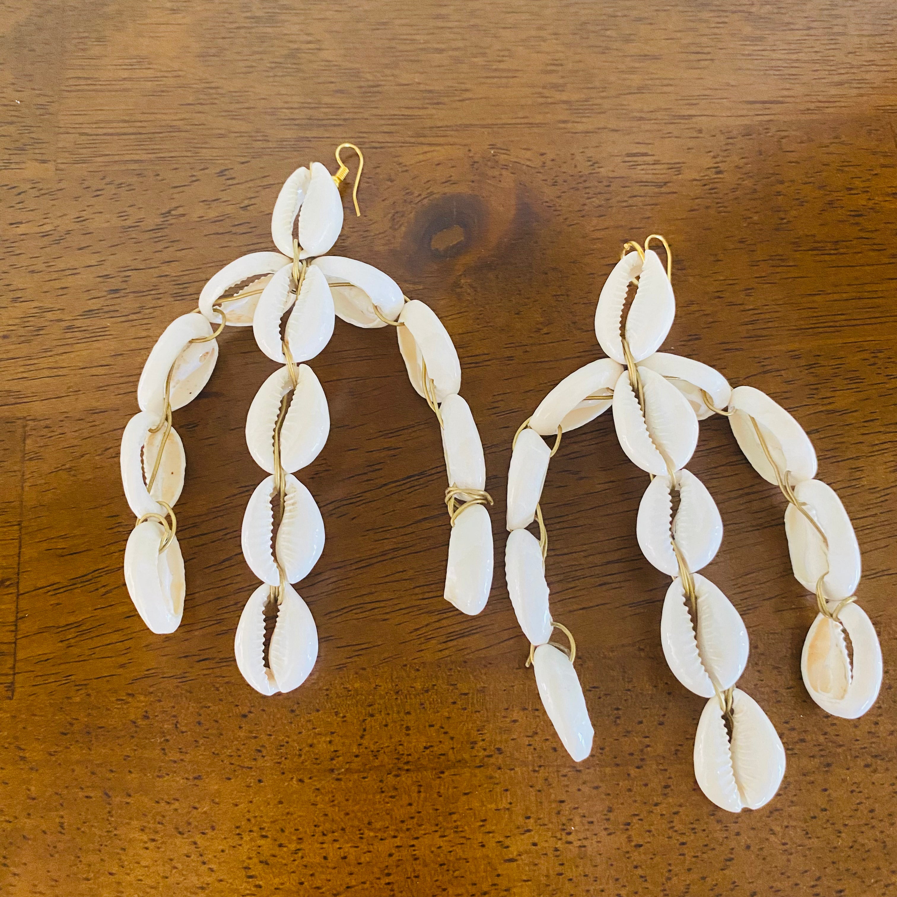 Ari Earrings – view 4