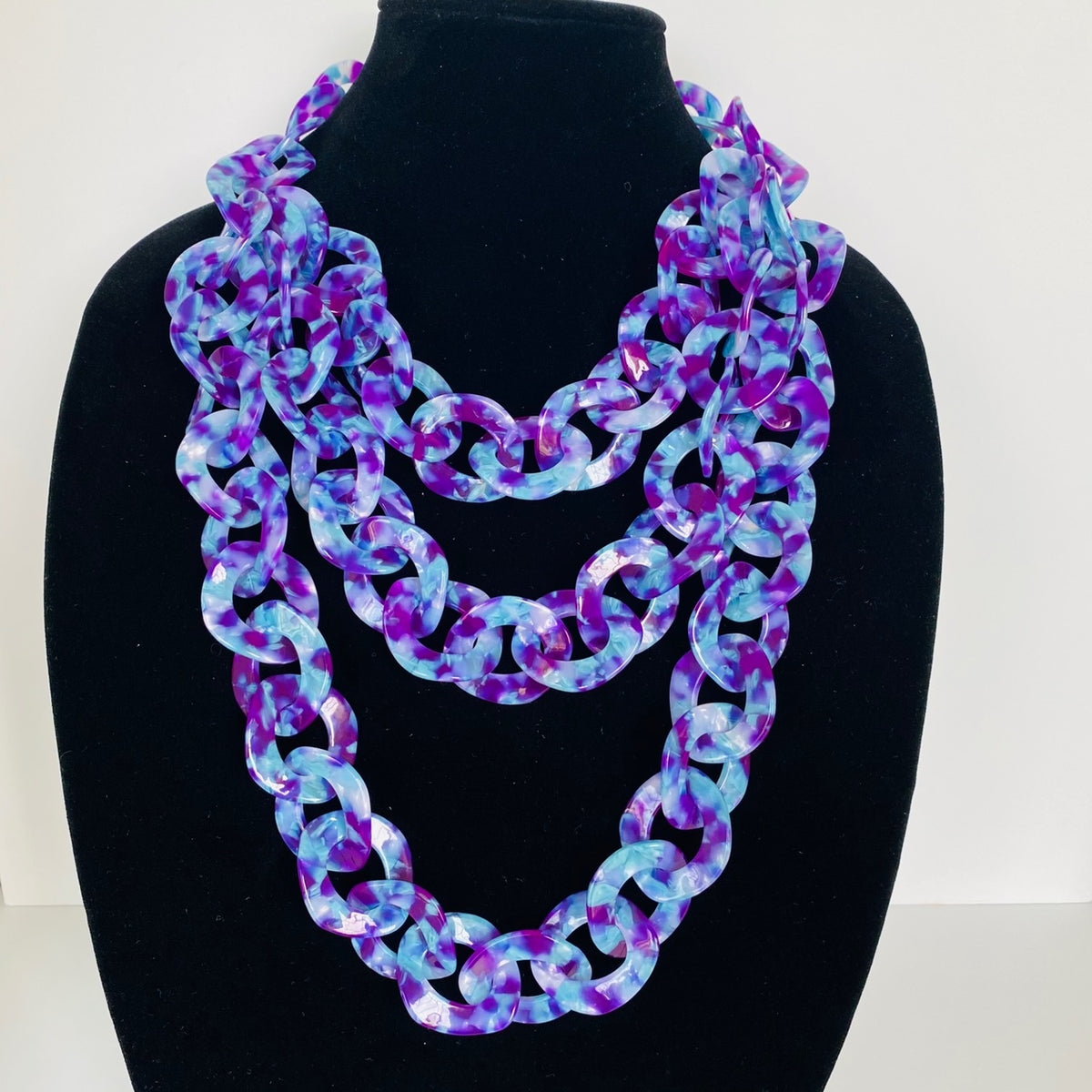 The Sovereign Necklace Sets – view 2