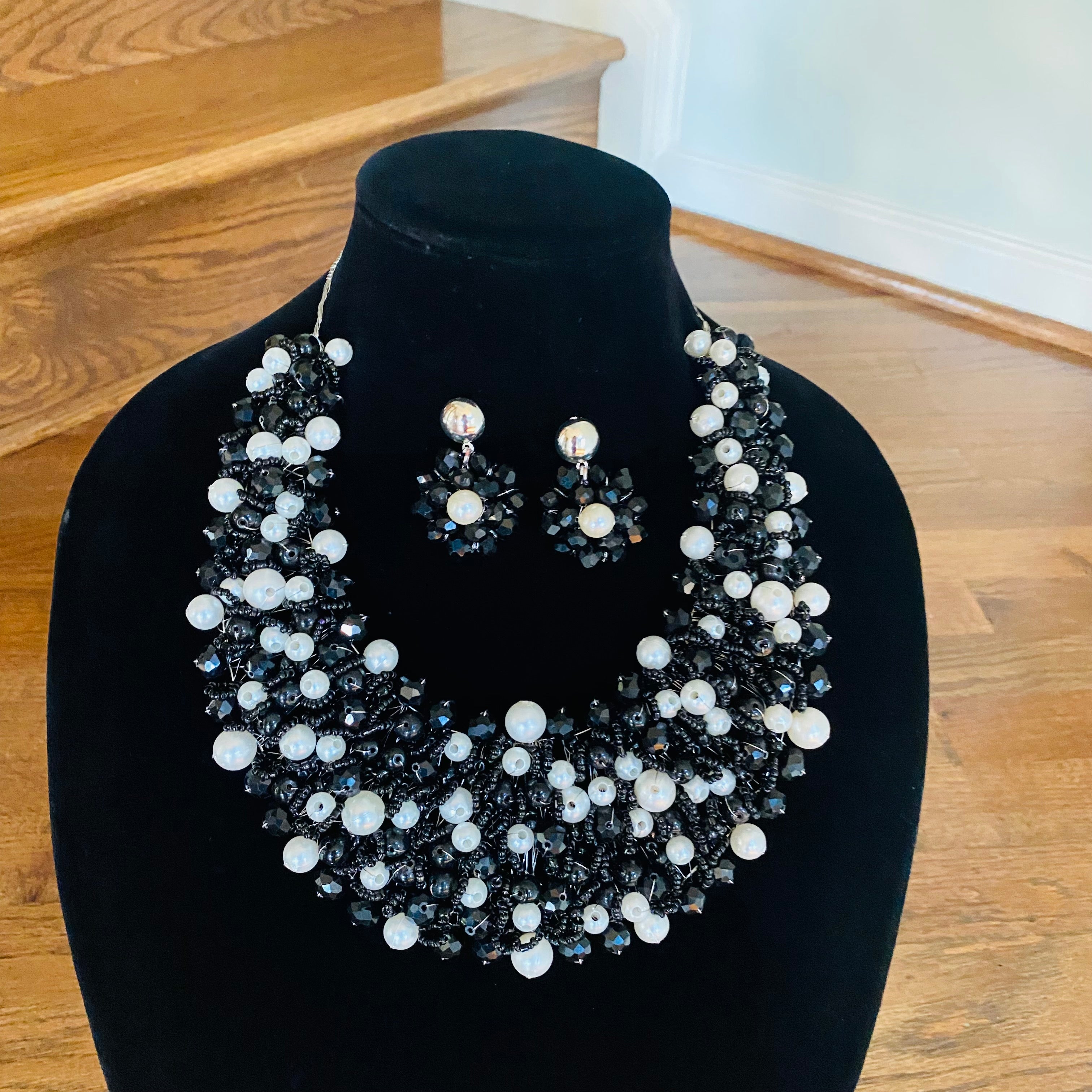 Crocheted Crystal Necklace w/ Earrings