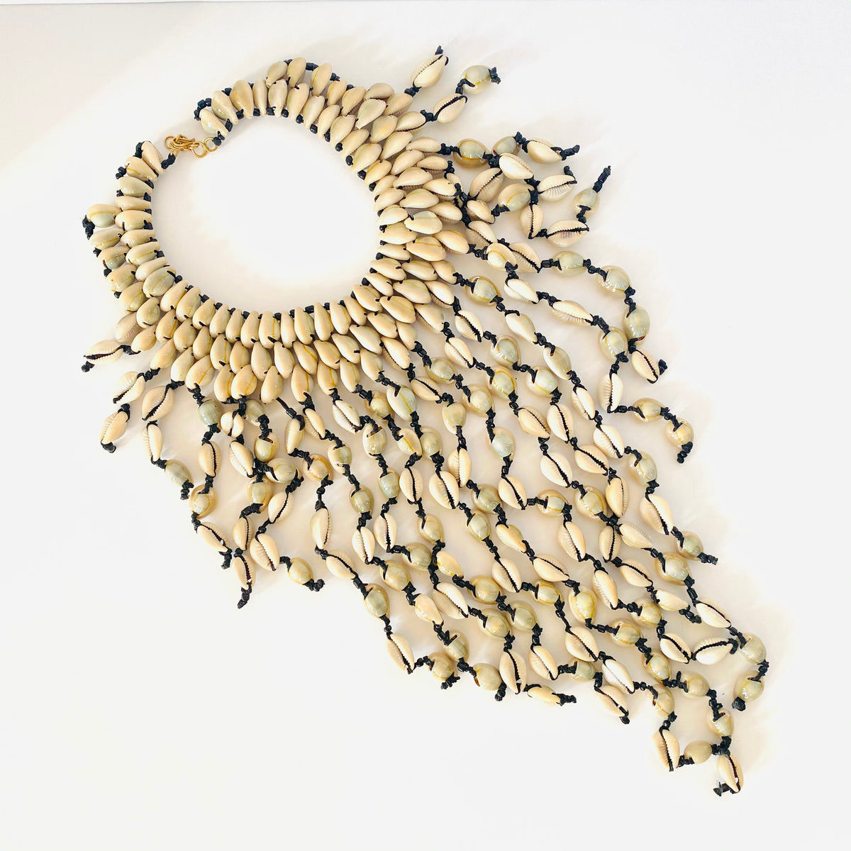 The Kwavi Cowrie Necklace – view 2