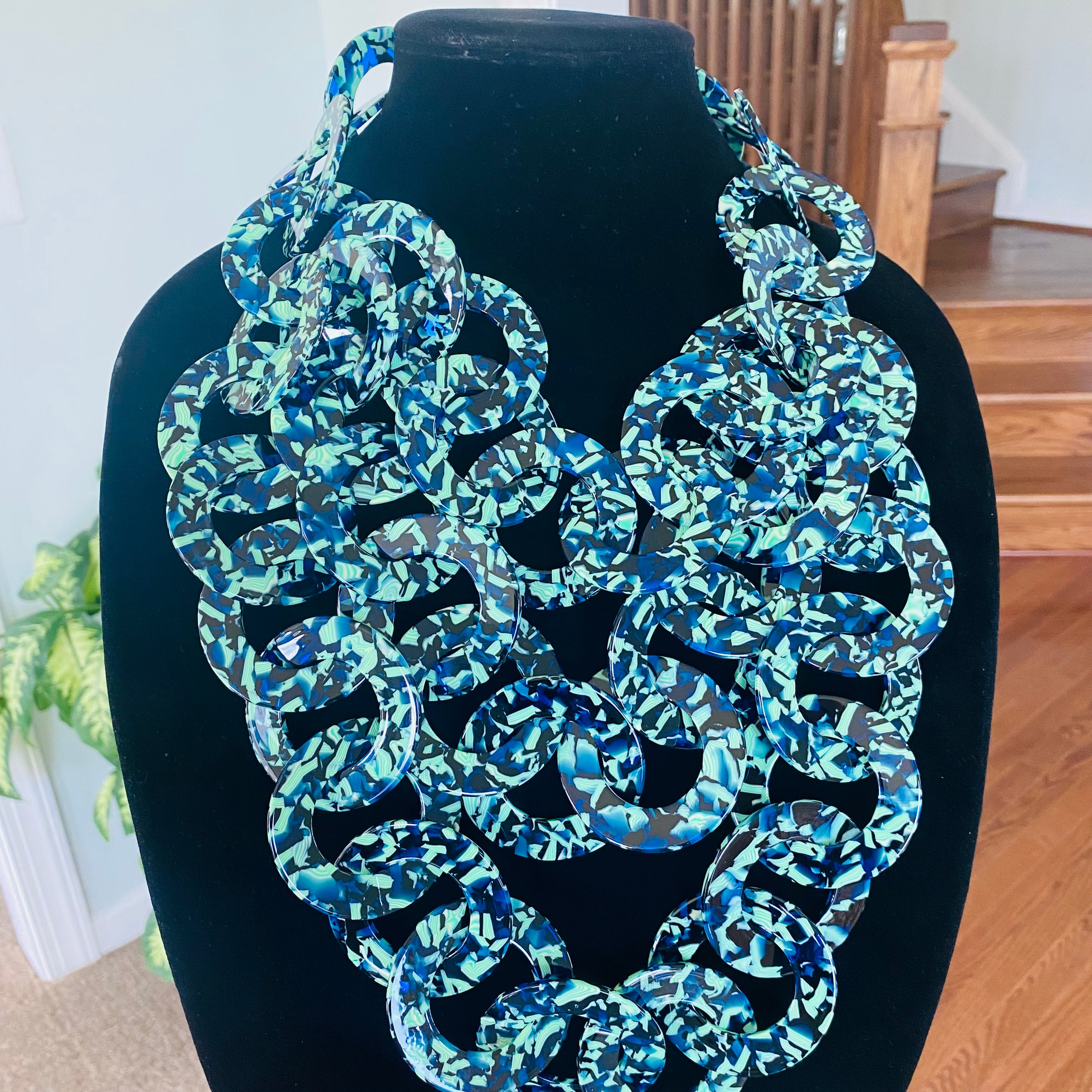 The Sovereign Necklace Sets – view 45