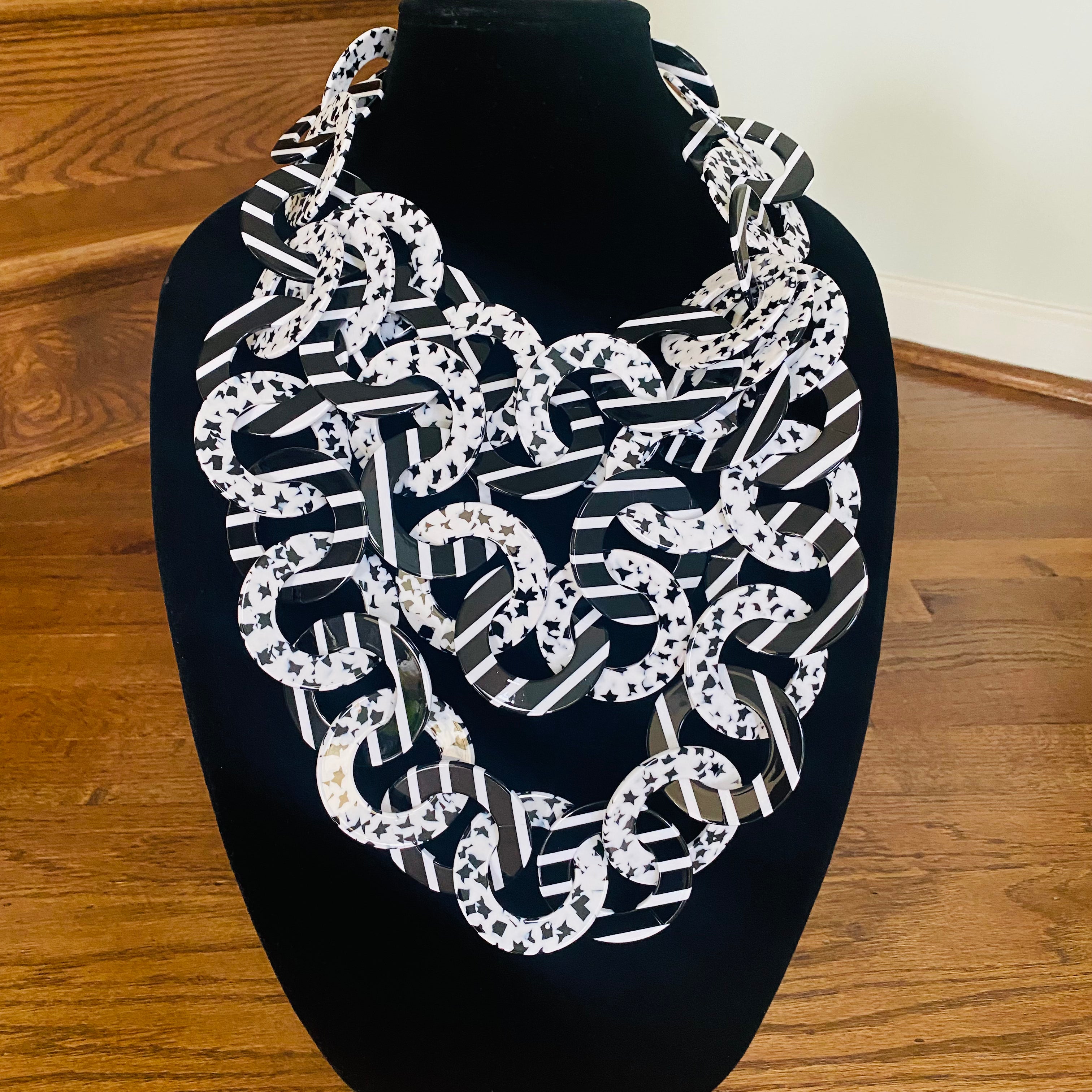 The Sovereign Necklace Sets – view 43