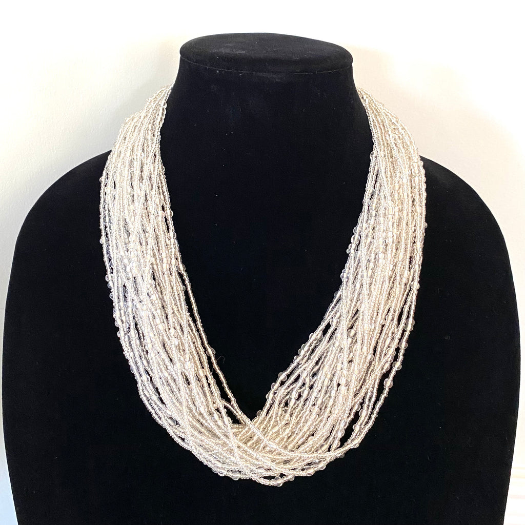 Simply Beaded Elegance w/ matching earrings – view 14