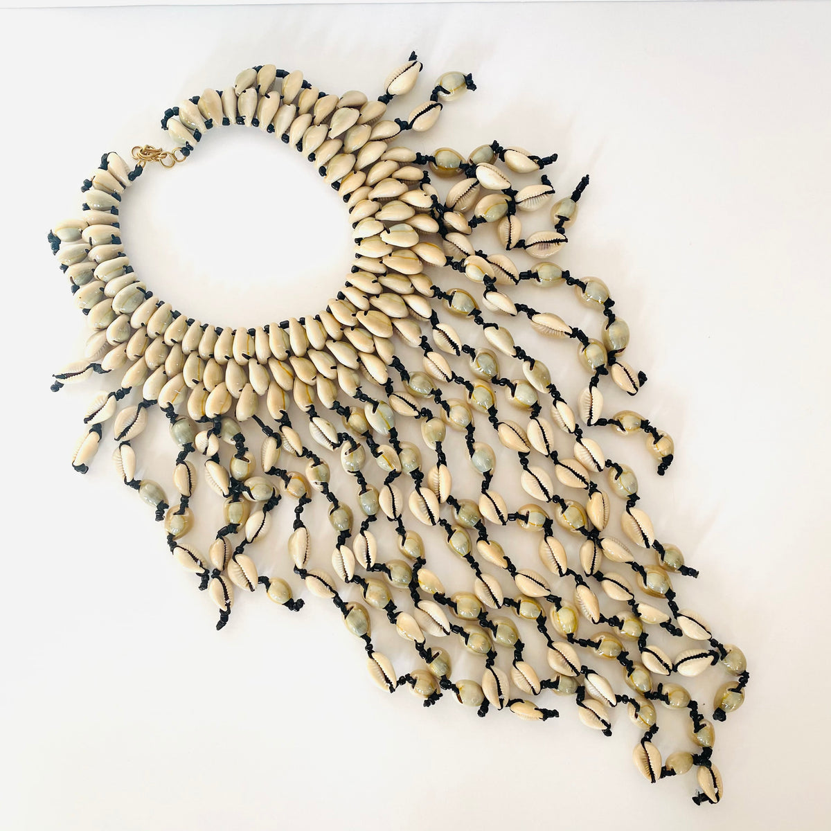 The Kwavi Cowrie Necklace – view 4