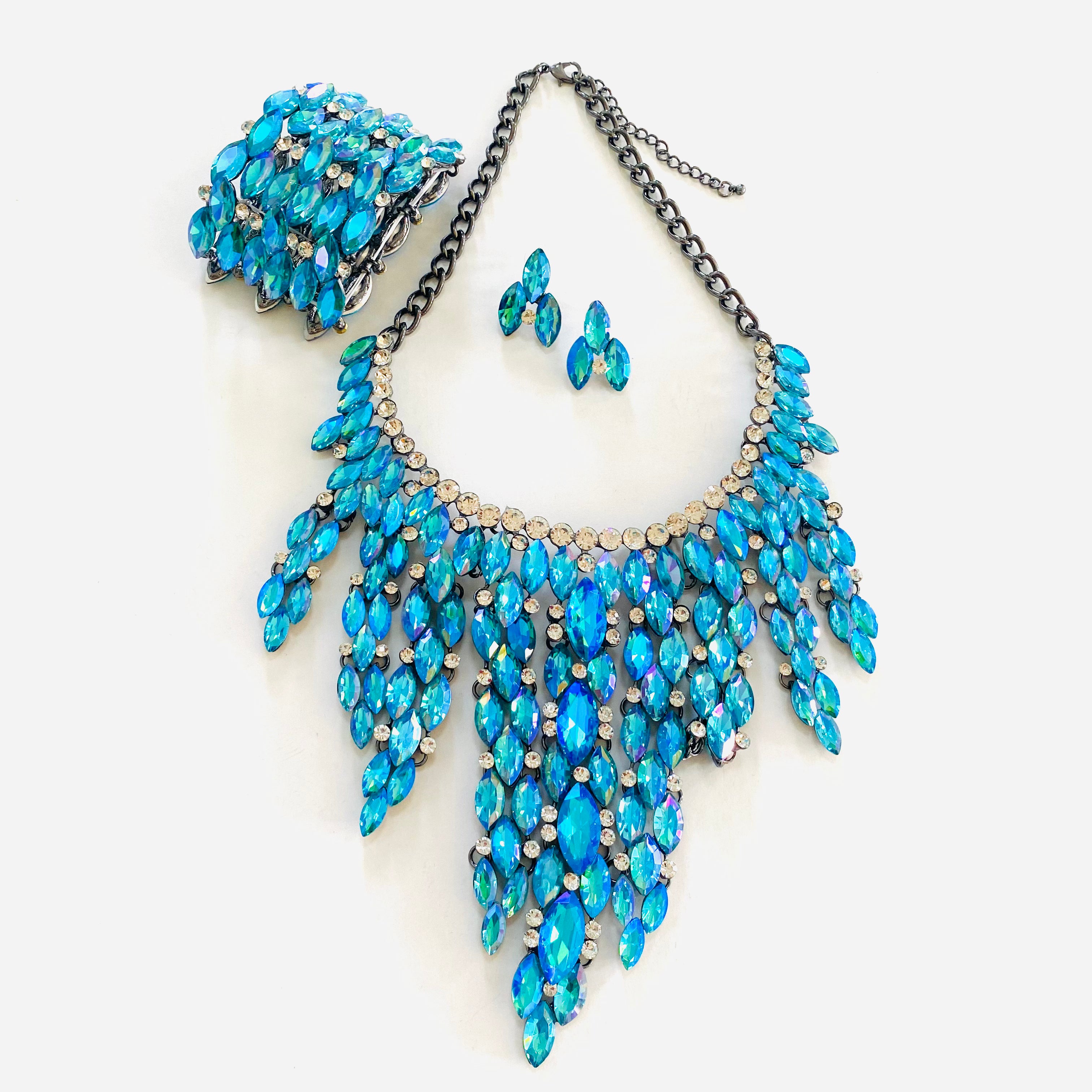 Razzle Dazzle Necklace Sets