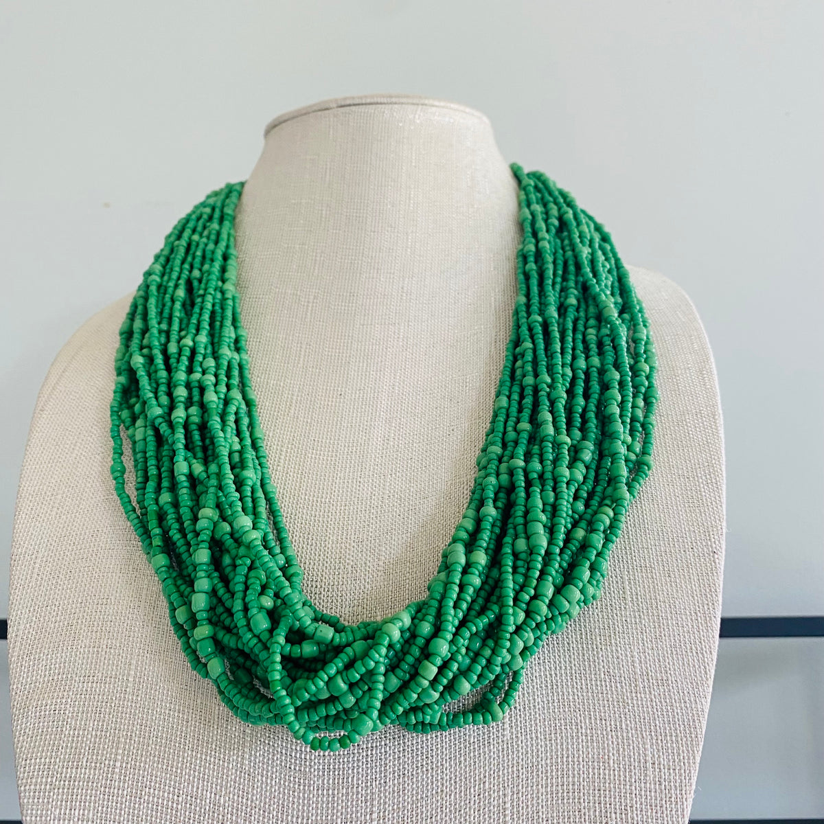 Simply Beaded Elegance w/ matching earrings – view 31