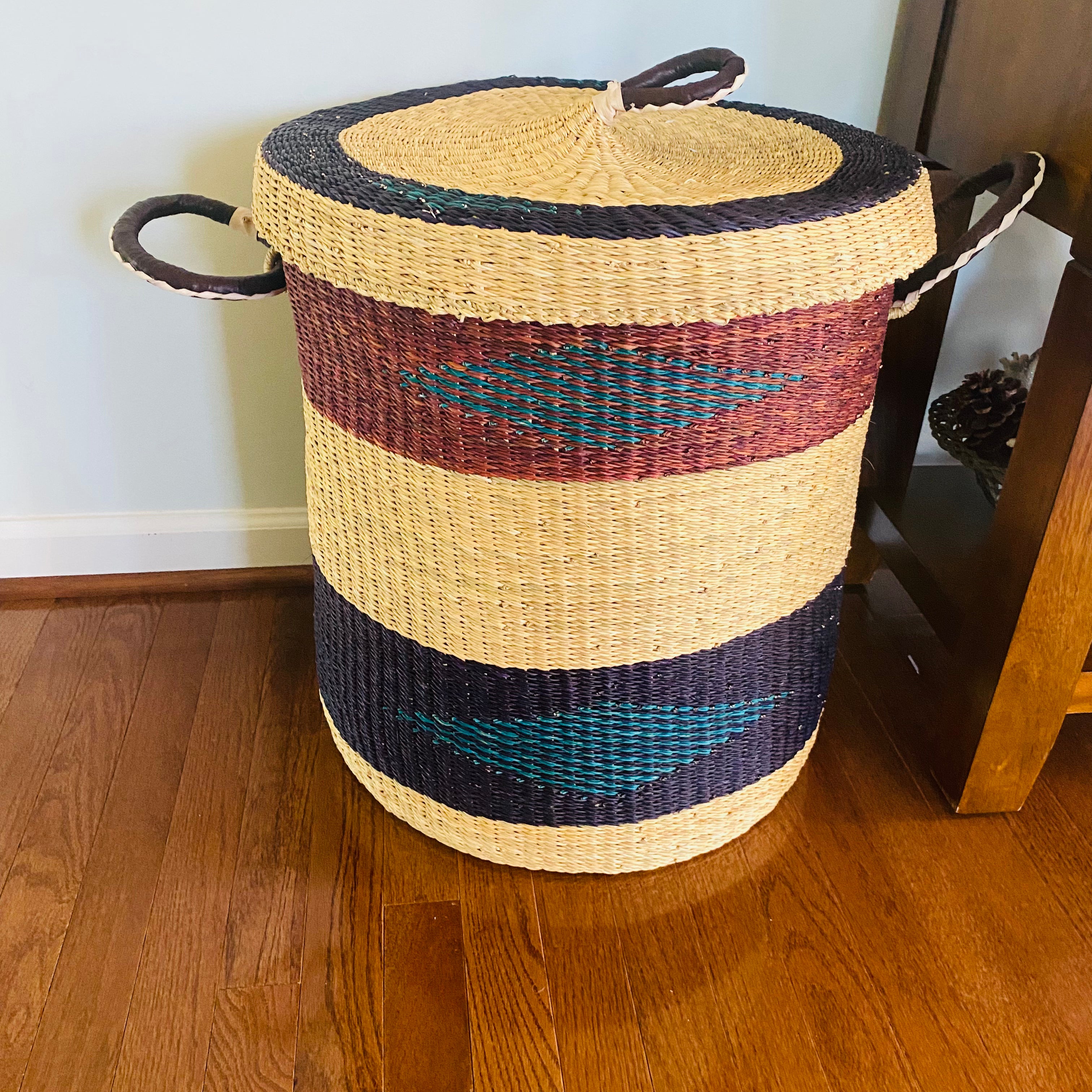 Laundry Hamper/Covered Baskets/Baskets