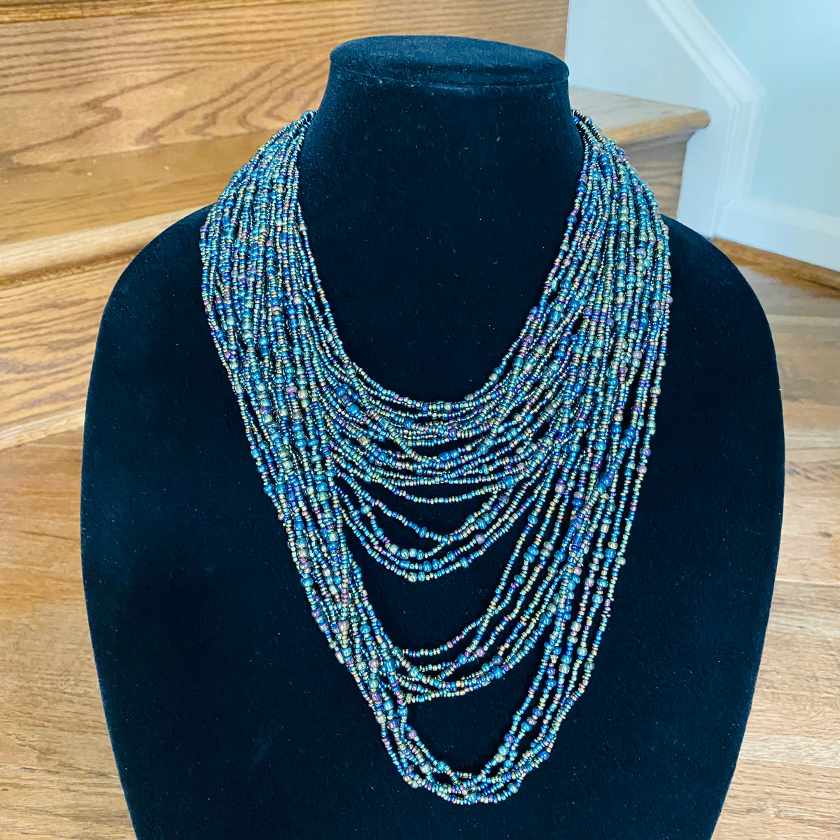 Simply Beaded Elegance w/ matching earrings – view 40