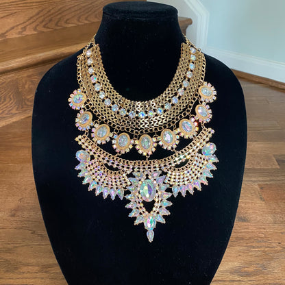 The Glitzy Girl Necklace